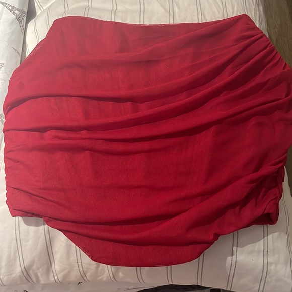 red corset crop top ♥️💋 - Picture 3 of 6